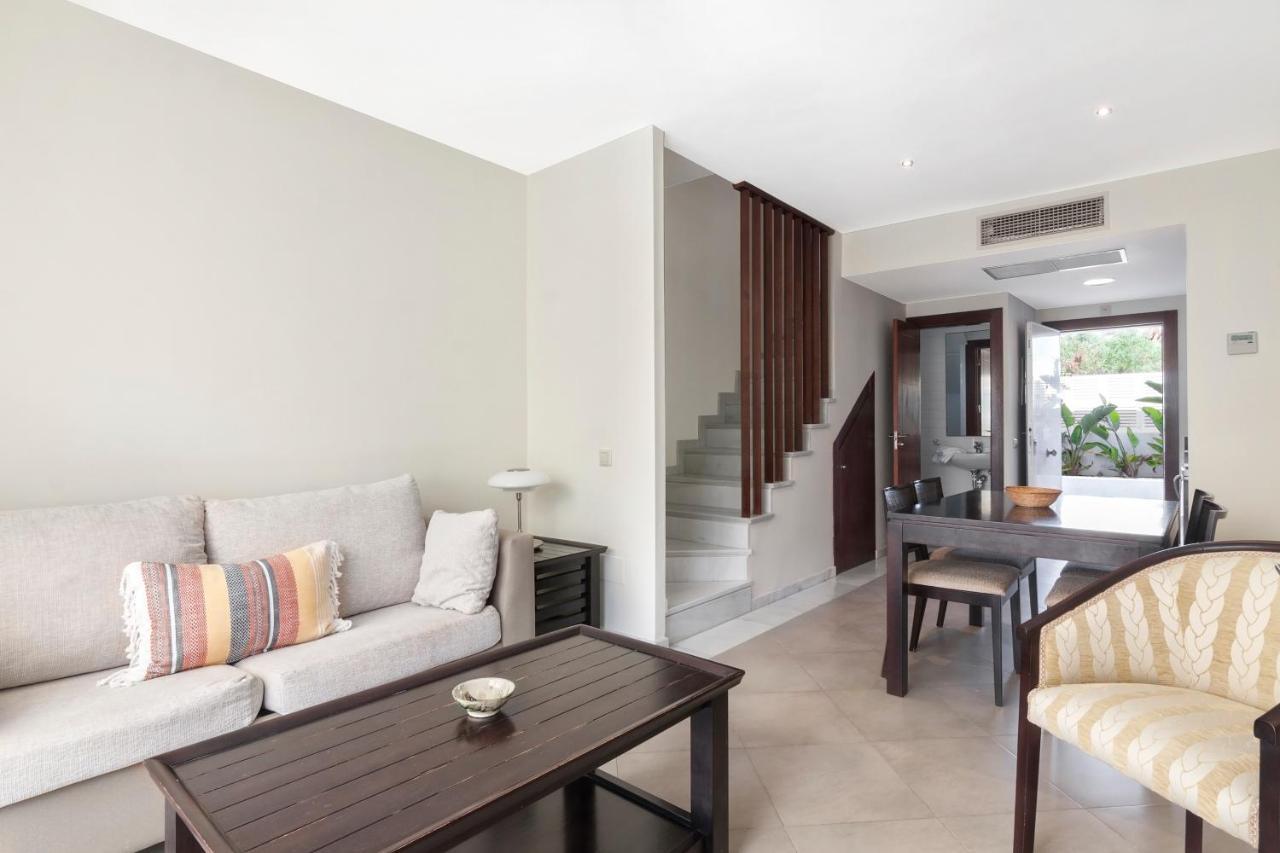 Apartamentos La Buganvilla Сан-Хосе Экстерьер фото